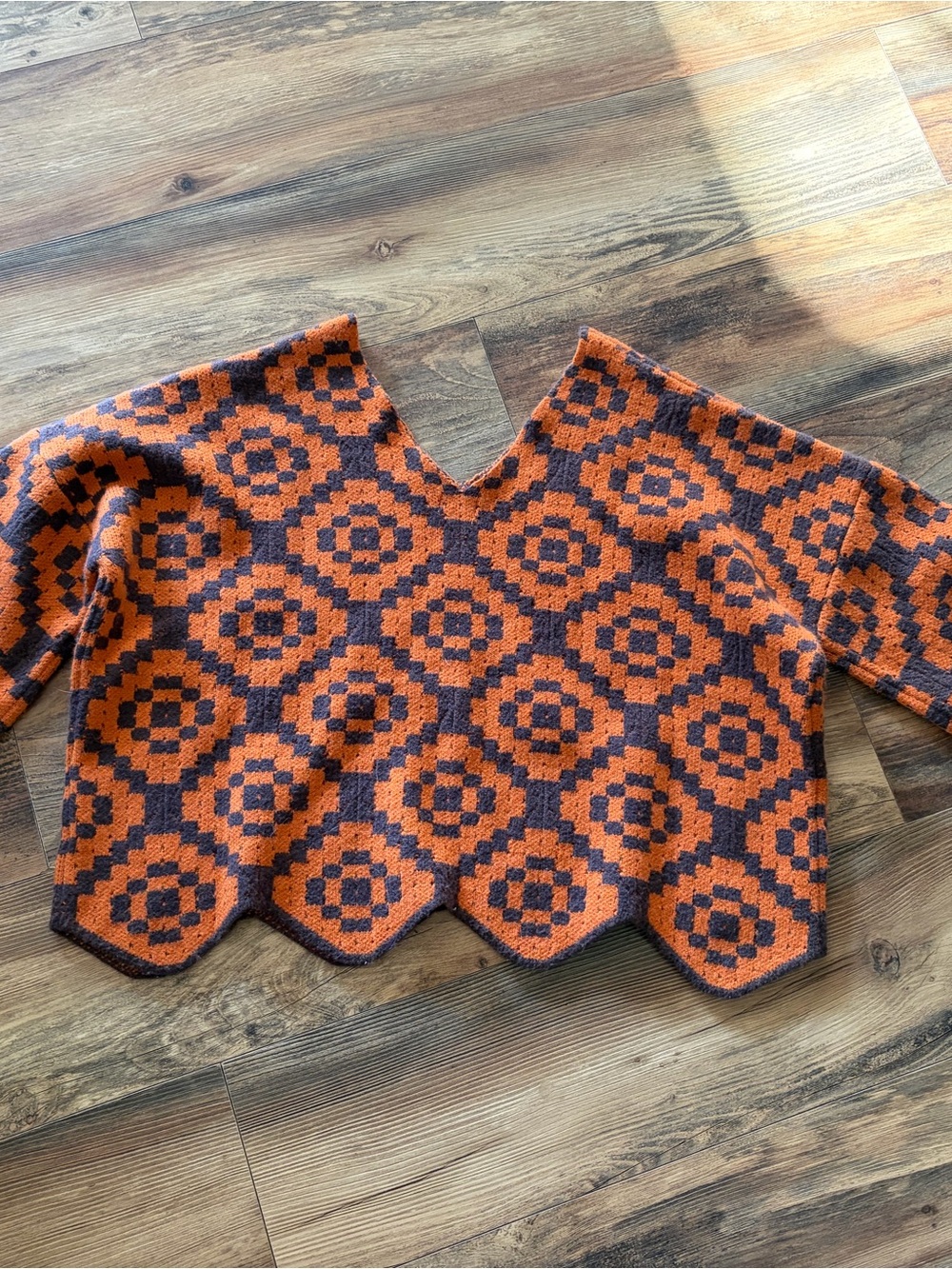 POL Orange and Brown Geometric V-Neck Sweater Top